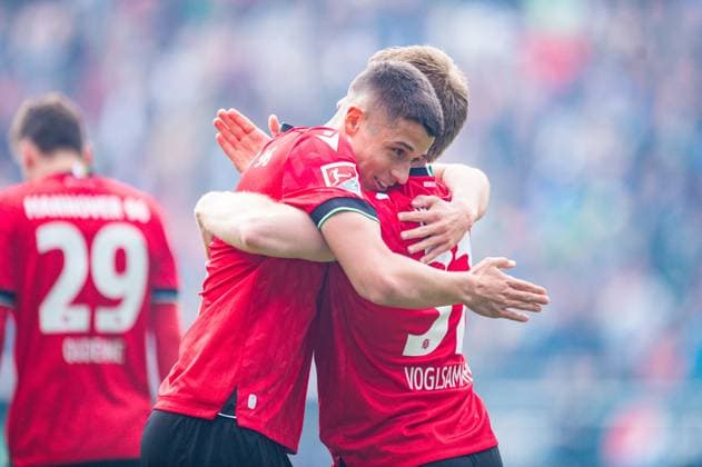 05 05 2024 Soccer, 2023 2024, 1 Bundesliga, Matchday 32, Hannover 96 SC Paderborn 07 R Andreas Voglsammer Hannover celebrates after his goal to 2 0 with L Nicolo Tresoldi Hannover DFL REGULATIONS PROHIBIT ANY USE OF PHOTOGRAPHS AS IMAGE SEQUENCES AND OR QUASI VIDEO