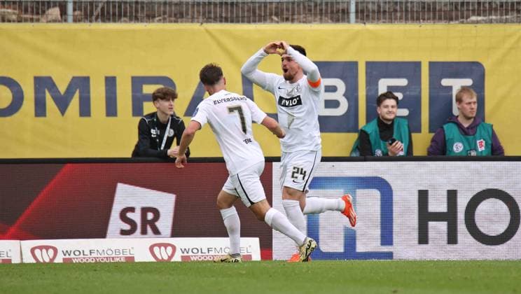 05 05 2024, Football, Men, 2 Bundesliga, Season 2023 2024, SV 07 Elversberg Hertha BSC Berlin, Luca Schnellbacher SV 07 Elversberg celebrates his goal for 1 0 Elversberg Ursapharm Arena an der Kaiserlinde Saarland Germany EN