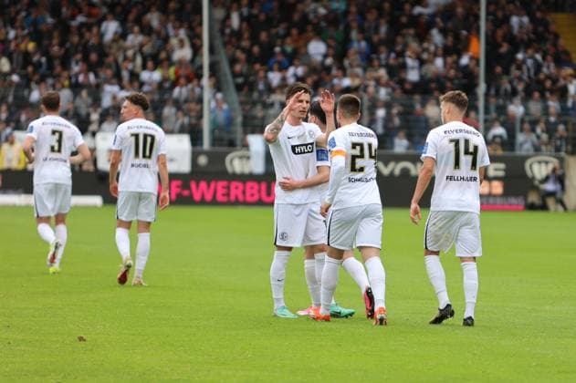 05 05 2024, Soccer, Men, 2 Bundesliga, Season 2023 2024, SV 07 Elversberg Hertha BSC Berlin, Goal celebration to 1 0, Goalscorer Luca Schnellbacher SV 07 Elversberg Elversberg Ursapharm Arena an der Kaiserlinde Saarland Germany EN