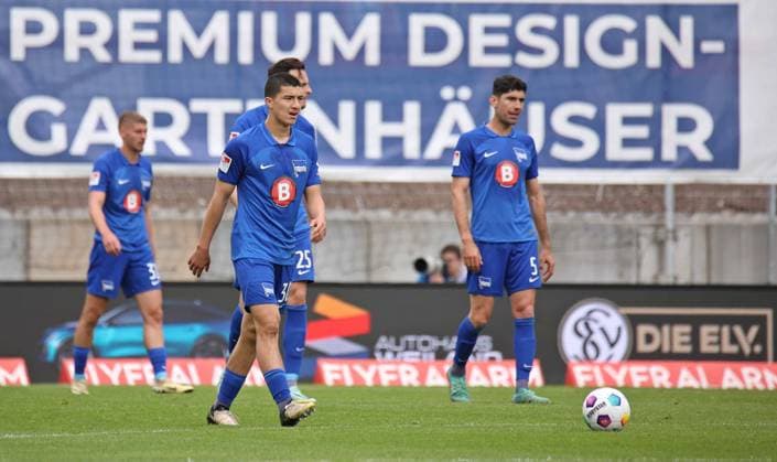 05 05 2024, Football, Men, 2 Bundesliga, Season 2023 2024, SV 07 Elversberg Hertha BSC Berlin, Ibrahim Maza Hertha BSC and his teammates are disappointed after conceding the goal Elversberg Ursapharm Arena an der Kaiserlinde Saarland Germany EN