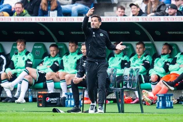 05 05 2024 Soccer, 2023 2024, 1 Bundesliga, 32 Matchday, Hannover 96 SC Paderborn 07 Stefan Leitl Coach Hannover DFL REGULATIONS PROHIBIT ANY USE OF PHOTOGRAPHS AS IMAGE SEQUENCES AND OR QUASI VIDEO