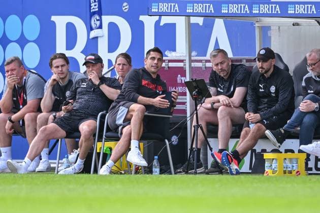 05 05 2024, Soccer, 2 Bundesliga, 32 Matchday Season 2023 2024, SV Wehen Wiesbaden Holstein Kiel, Coach Marcel Rapp Holstein Kiel xRHR PHOTO TKx Copyright: RHR-FOTOx RHR-FOTO TK