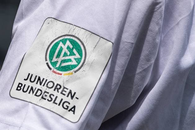 A Junioren Bundesliga West 1 FC Koeln U19 SC Paderborn 07 U19, 05 05 2024 Symbolic image, logo of DFB Junioren Bundesliga, 1 FC Köln U19 A Junioren Bundesliga West 1 FC Koeln U19 SC Paderborn 07 U19, Franz Kremer Stadion, 05 05 2024 Copyright: xBEAUTIFULxSPORTS Buriakovx