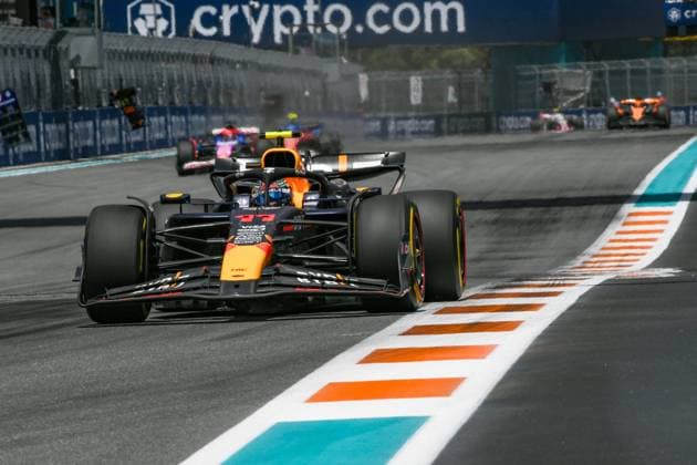Formula 1 GP Miami USA 05 05 2024 Sergio Perez 11, Oracle Red Bull Racing Formula 1 GP Miami USA 05 05 2024 Copyright: xBEAUTIFULxSPORTS Erlhofx