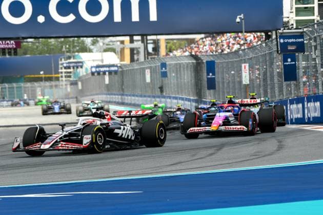 Formula 1 GP Miami USA 05 05 2024 Kevin Magnussen 20, MoneyGram Haas F1 Team, Yuki Tsunoda 22, Visa Cash App RB Formula One Team Formula 1 GP Miami USA 05 05 2024 Copyright: xBEAUTIFULxSPORTS Erlhofx