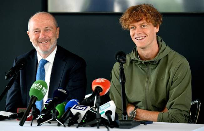 May 5, 2024, Rome: Italian tennis player Jannik Sinner (R) of Italy and Angelo Binaghi (L), president of the Italian tennis federation, attend a press conference, PK, Pressekonferenz in Rome, Italy, 05 May 2024. Sinner announced Saturday he will not play at the upcoming Italian Open tennis tournament due to a hip injury which forced him out in Madrid earlier this week. ANSA ETTORE FERRARI Jannik Sinner of Italy attends a press conference  - ZUMAa110 20240505_zaf_a110_057 Copyright: xEttorexFerrarix
