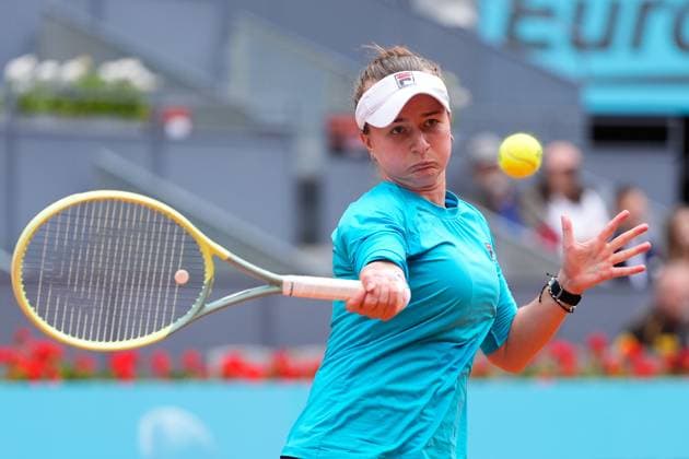 May 5, 2024, Madrid, Madrid, SPAIN: Barbora Krejcikova of Czech Republic plays doubles with Laura Siegemund of Germany against Cristina Bucsa and Sara Sorribes of Spain during the WTA, Tennis Damen Doubles Final of the Mutua Madrid Open 2024, ATP, Tennis Herren Masters 1000 and WTA 1000, tournament celebrated at Caja Magica on May 05, 2024 in Madrid, Spain. Madrid SPAIN - ZUMAa181 20240505_zaa_a181_046 Copyright: xOscarxJ.xBarrosox