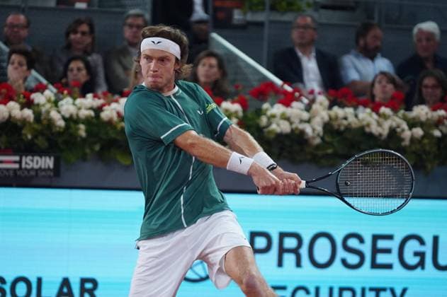 Felix Auger-Aliassime and Jannik Sinner during Finals Masters Series Madrid in Madrid on Sunday, May 5 2024 Cordon Press 