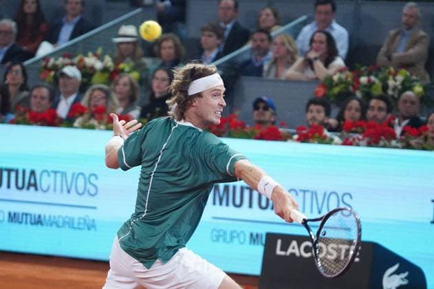 Felix Auger-Aliassime and Jannik Sinner during Finals Masters Series Madrid in Madrid on Sunday, May 5 2024 Cordon Press 