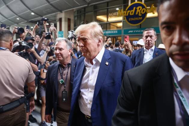 Donald Trump At F1 Miami Grand Prix 2024 Donald Trump, 45th President of the United States, before the Formula 1 Miami Grand Prix at Miami International Autodrome in Miami, United States on May 5, 2024. Miami United States  Copyright: xJakubxPorzyckix originalFilename:porzycki-donaldtr240505_npntz.jpg
