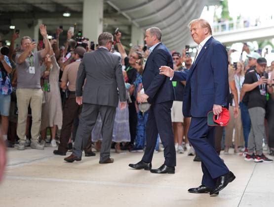 Formula 1 Crypto com Miami Grand Prix 05 05 2024, Miami International Autodrome, Miami, Formula 1 Crypto com Miami Grand Prix,in the picture Donald Trump in the paddock of Miami nordphotoxGmbHx xBratic nph00250