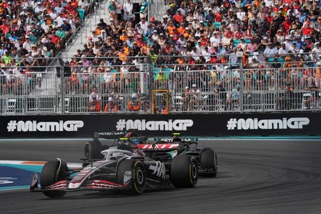 Formula 1 Crypto com Miami Grand Prix 05 05 2024, Miami International Autodrome, Miami, Formula 1 Crypto com Miami Grand Prix,pictured Nico Hülkenberg DEU , Haas F1 Team, Lewis Hamilton GBR , Mercedes AMG Petronas Formula One Team, George Russell GBR , Mercedes AMG Petronas Formula One Team nordphotoxGmbHx xBratic nph00250