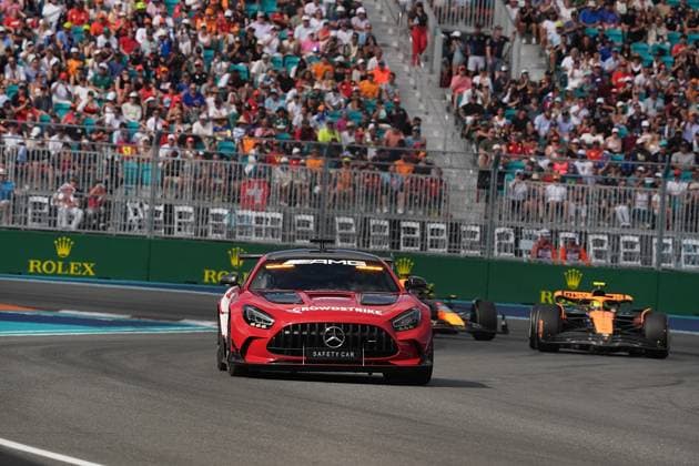 Formula 1 Crypto com Miami Grand Prix 05 05 2024, Miami International Autodrome, Miami, Formula 1 Crypto com Miami Grand Prix,in the picture Safety Car, Lando Norris GBR , McLaren F1 Team, Max Verstappen NLD , Oracle Red Bull Racing nordphotoxGmbHx xBratic nph00250
