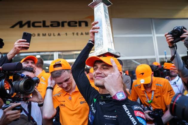 NORRIS Lando (gbr), McLaren F1 Team MCL38, portrait first win celebration during the Formula 1 Crypto.com Miami Grand Prix 2024, 6th round of the 2024 Formula One World Championship, WM, Weltmeisterschaft from May 3 to 5, 2024 on the Miami International Autodrome, in Miami, United States of America - F1 - MIAMI GRAND PRIX 2024 DPPI Panoramic  240506_R06_MIAMI_DP_AV6_1397