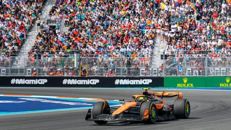 5th May 2024; Miami International Autodrome, Miami, Florida, USA; Formula 1 Crypto.com Miami Grand Prix 2024; Race Day; Lando Norris of the United Kingdom driving the number 4 McLaren on the track.  ActionPlus12639346 DouglasxMurray