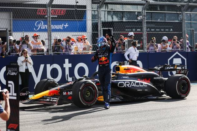 VERSTAPPEN Max (ned), Red Bull Racing RB20, portrait during the Formula 1 Crypto.com Miami Grand Prix 2024, 6th round of the 2024 Formula One World Championship, WM, Weltmeisterschaft from May 3 to 5, 2024 on the Miami International Autodrome, in Miami, United States of America - F1 - MIAMI GRAND PRIX 2024 DPPI Panoramic  240505_R06_MIAMI_DP_AV6_0523