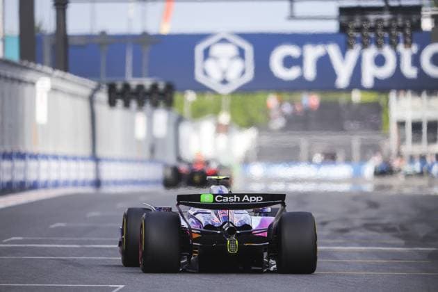 22 TSUNODA Yuki (jap), Visa Cash App RB F1 Team VCARB 01, action during the Formula 1 Crypto.com Miami Grand Prix 2024, 6th round of the 2024 Formula One World Championship, WM, Weltmeisterschaft from May 3 to 5, 2024 on the Miami International Autodrome, in Miami, United States of America - F1 - MIAMI GRAND PRIX 2024 DPPI Panoramic  240505_R06_MIAMI_DP_EA023422