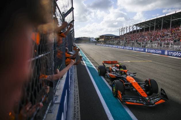 Sport Bilder des Tages NORRIS Lando (gbr), McLaren F1 Team MCL38, portrait during the Formula 1 Crypto.com Miami Grand Prix 2024, 6th round of the 2024 Formula One World Championship, WM, Weltmeisterschaft from May 3 to 5, 2024 on the Miami International Autodrome, in Miami, United States of America - F1 - MIAMI GRAND PRIX 2024 DPPI Panoramic  240505_R06_MIAMI_DP_EA024104