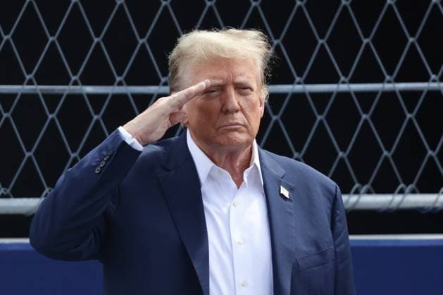 F1 Miami Grand Prix 2024 Donald Trump before the Formula 1 Miami Grand Prix at Miami International Autodrome in Miami, United States on May 5, 2024. Miami United States  Copyright: xJakubxPorzyckix originalFilename:porzycki-f1miamig240505_npU9q.jpg