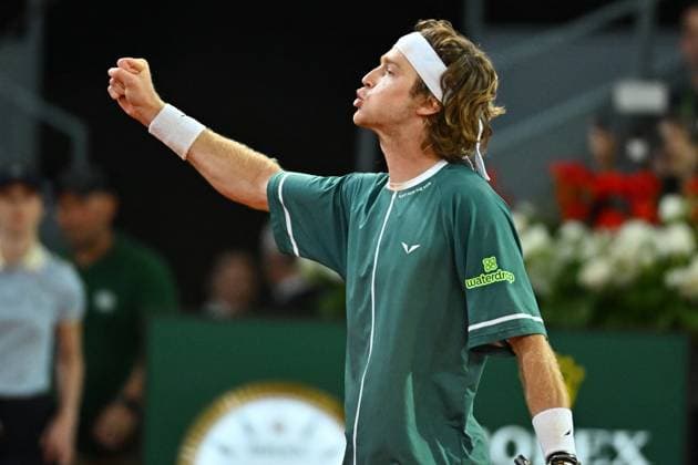 Andrey Rublev Wins Mutua Open - Madrid Andrey Rublev (RUS) wins the men final match at the Mutua Madrid Open in Madrid , Spain, on May, 5, 2024. Photo by Corinne Dubreuil ABACAPRESS.COM Madrid Spain  Copyright: xDubreuilxCorinne ABACAx
