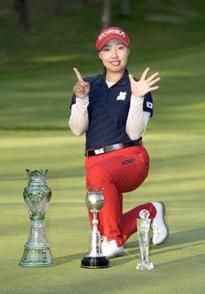 Golf: Salonpas Cup South Korean amateur golfer Lee Hyo Song poses for a photo after winning the Salonpas Cup on May 5, 2024, on Ibaraki Golf Club s East Course in Tsukubamirai, northeast of Tokyo. She became the youngest winner in Japan LPGA, Golf Damen Tour history at 15 years and 176 days old.  A14AA0002795595P