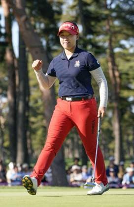 Golf: Salonpas Cup South Korean amateur Lee Hyo Song reacts after making an eagle putt on the 18th hole during the final round of the Salonpas Cup on May 5, 2024, on Ibaraki Golf Club s East Course in Tsukubamirai, northeast of Tokyo.  A14AA0002795599P