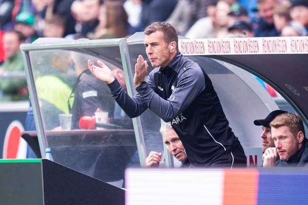05 05 2024 Soccer, 2023 2024, 2 Bundesliga, 32 Matchday, Hannover 96 SC Paderborn 07 Uwe Hünemeier Co Trainer Paderborn DFL REGULATIONS PROHIBIT ANY USE OF PHOTOGRAPHS AS IMAGE SEQUENCES AND OR QUASI VIDEO