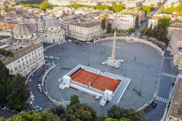 Italian Open tennis tournament: Rome sets up a red clay tennis court in Italy - 06 May 2024 (EDITOR S NOTE: Image taken by a drone) Aerial view of Piazza del Popolo. Rome is preparing for the Italian Open tennis tournament - Internazionali BNL d Italia, by setting up a red clay court in the central Piazza del Popolo. Rome Italy Copyright: xStefanoxCostantinox xSOPAxImagesx SCOSTANTINO_24CRO1260