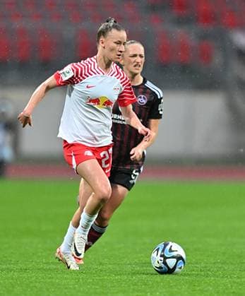 06 05 2024 Soccer Season 2023 2024 1 Women Soccer Bundesliga 20 Matchday 1 FC Nuremberg FCN Club RB Leipzig Sportfoto Zink xwoxzix Marlene Müller 27, RB Leipzig in front of Alina Mailbeck 5, 1 FC Nuremberg FCN
