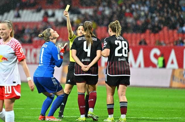 06 05 2024 Soccer Season 2023 2024 1 Women Soccer Bundesliga 20 Matchday 1 FC Nuremberg FCN Club RB Leipzig Sportfoto Zink xwoxzix Riem Hussein Referee in shows Lea Paulick 1, 1 FC Nuremberg FCN yellow card yellow