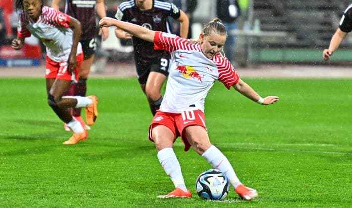 06 05 2024 Soccer Season 2023 2024 1 Womens Soccer Bundesliga 20 Matchday 1 FC Nuremberg FCN Club RB Leipzig Sportfoto Zink xwoxzix Vanessa Fudalla 10, RB Leipzig scores Goal Goal Shot to 0 1 by penalty kick Penalty kick