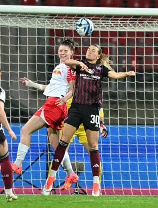 06 05 2024 Soccer Season 2023 2024 1 Womens Soccer Bundesliga 20 Matchday 1 FC Nuremberg FCN Club RB Leipzig Sportfoto Zink xwoxzix Julia Landenberger 21, RB Leipzig in header duel with Medina Desic 30, 1 FC Nuremberg FCN