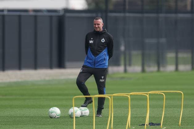 Club s head coach Nicky Hayen pictured during a training session of Belgian soccer team Club Brugge KV, on Tuesday 07 May 2024 in Knokke-Heist. The team is preparing for tomorrow s game against Italian club AF Fiorentina, the return leg of the semi-final of the UEFA Conference League competition. BRUNOxFAHY  x92233640x