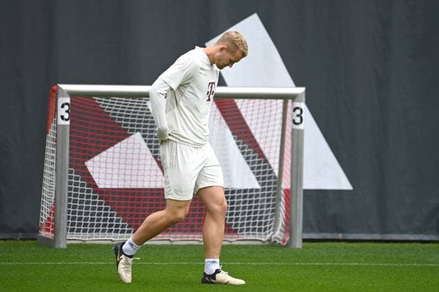 Matthijs DE LIGT Bayern Muenchen , action,single action,single image,cropped image,full body shot,whole figure final training on 07 05 2024 before the soccer Champions League semi-final Real Madrid FC Bayern Muenchen on 08 05 2024