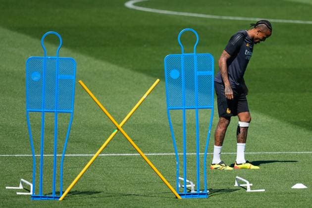 May 7, 2024, Valdebebas, Madrid, SPAIN: Eder Militao during the training day of Real Madrid prior the UEFA Champions League, Semi Final round 2, football match to play against FC Bayern Munich at Ciudad Deportiva Real Madrid on May 07, 2024 in Valdebebas, Madrid, Spain. Valdebebas SPAIN - ZUMAa181 20240507_zaa_a181_002 Copyright: xOscarxJ.xBarrosox