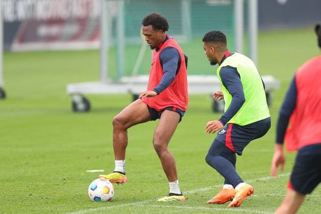 RB Leipzig Training 1 Bundesliga Leipzig, 07 05 2024, Training center at Cottaweg, Season 2023 2024, Football, Men, 1 Bundesliga , RB Leipzig Training , In the picture from l Lois Openda and Benjamin Henrichs ,