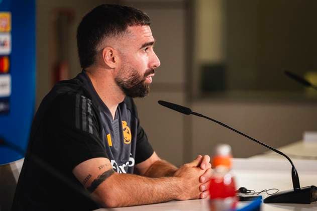 Uefa Champions League 2024: Real Madrid Real Madrid Training Session and press conference, PK, Pressekonferenz MADRID, SPAIN - MAY 7: Daniel Carvajal of Real Madrid speaks during Real Madrid Training Session and Press Conference ahead of their UEFA Champions League semi-final second leg match against FC Bayern Munchen at Ciudad Real Madrid on May 7, 2024 in Valdebebas, Spain. Valdebebas Ciudad Real Madrid Madrid Spain Copyright: xAlbertoxGardinx AGardin_20240507_football_Champions_League_Real_Madrid_Press_Conference_327