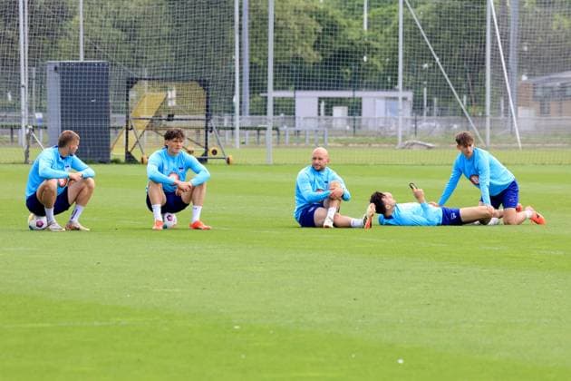 DEU, DFL, 2 FBL Hertha BSC, Training, 07 05 2024, Sportforum, Berlin, DEU, DFL, 2 FBL Hertha BSC, Training, im Bild Ferienlager Hertha BSC, Hertha Spieler Marton Dardai Hertha BSC Berlin 31 , Fabian Reese Hertha BSC Berlin 11 , Toni Leistner Hertha BSC Berlin 37 , Haris Tabakovic Hertha BSC Berlin 25 DFL regulations prohibit any use of Photographs as image sequences and or quasi video Foto Juergen Engler nordphoto GmbH nordphotoxGmbHx xEngler nph00076