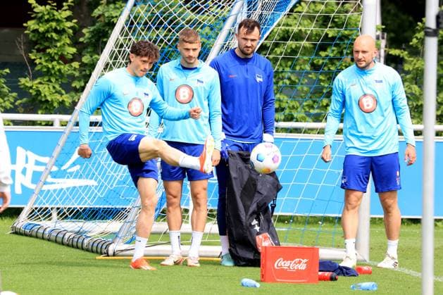 DEU, DFL, 2 FBL Hertha BSC, Training, 07 05 2024, Sportforum, Berlin, DEU, DFL, 2 FBL Hertha BSC, Training, in the picture Fabian Reese Hertha BSC Berlin 11 , Marton Dardai Hertha BSC Berlin 31 , Toni Leistner Hertha BSC Berlin 37 , Philip Sprint Hertha BSC Berlin 99 DFL regulations prohibit any use of Photographs as image sequences and or quasi video Foto Juergen Engler nordphoto GmbH nordphotoxGmbHx xEngler nph00076
