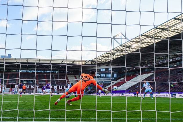 Goal for 0 2 Kenan Karaman FC Schalke 04, 19 , Remote backdoor camera GER, VfL Osnabrueck vs FC Schalke 04, Football, 2 Bundesliga, Matchday 32, Season 2023 2024, 07 05 2024 DFL REGULATES PROHIBIT ANY USE OF PHOTOGRAPHS AS IMAGE SEQUENCES AND OR QUASI VIDEO GER, VfL Osnabrueck vs FC Schalke 04, Football, 2 Bundesliga, Matchday 32, Season 2023 2024, 07 05 2024 Hamburg Copyright: xEibner-Pressefoto MarcelxvonxFehrnx EP_MFN