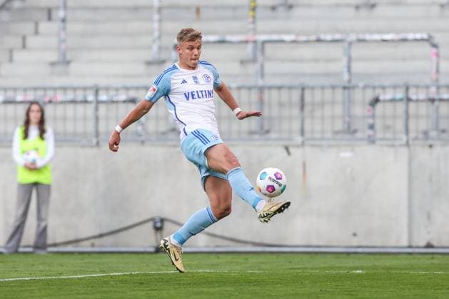 07 05 2024, Football, Season 2023 2024, 2 Bundesliga, Matchday 32, VfL Osnabrück FC Schalke 04, Keke Topp FC Schalke 04 Hamburg Stadion am Millerntor Hamburg Germany xRHR PHOTO TRx Copyright: TimxRehbein RHR-FOTOx RHR-FOTO TR