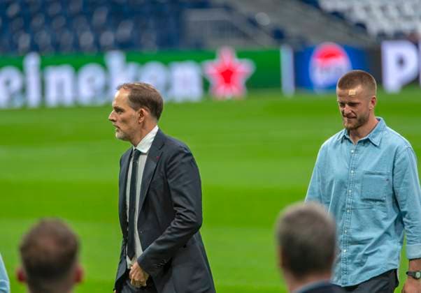 07 05 2024, Football UEFA Champions League 2023 2024 1 day before the semi-final, Real Madrid FC Bayern Munich, Arrival of FC Bayern team at the Santiago Bernabeu stadium Madrid from left coach Thomas Tuchel FC Bayern Munich , Eric Dier FC Bayern Munich with plaster due to an injury from the Stuttgart match