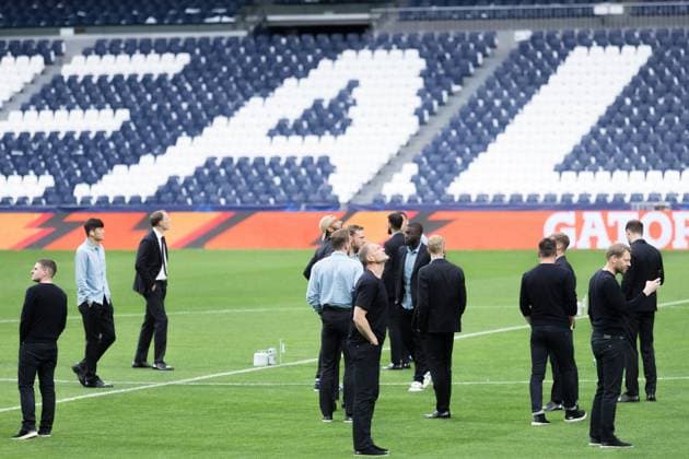 May 7, 2024, Madrid, Madrid, SPAIN: Players of Bayern Munich are seen in the Pitch walk prior the UEFA Champions League, Semi Final round 2, football match to play against Real Madrid at Santiago Bernabeu stadium on May 07, 2024 in Madrid, Spain. Madrid SPAIN - ZUMAa181 20240507_zaa_a181_061 Copyright: xGuillermoxMartinezx