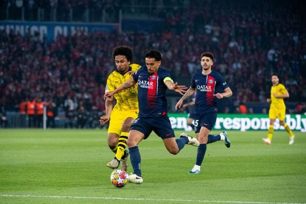 Karim Adeyemi (Borussia Dortmund, 27) im Zweikampf mit Marquinhos (Paris Saint Germain, 05), FRA, Paris Saint Germain (PSG) vs Borussia Dortmund (BVB), Fussball, UEFA Champions League, Halbfinale Rückspiel, Saison 2023 2024, 07.05.2024 FRA, Paris Saint Germain (PSG) vs Borussia Dortmund (BVB), Fussball, UEFA Champions League, Halbfinale Rückspiel, Saison 2023 2024, 07.05.2024 Paris Copyright: xEibner-Pressefoto Memmlerx EP_MMR