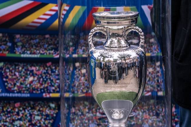 United by the trophy The European Championship trophy will be visiting Leipzig on 6 and 7 May The trophy tour for UEFA EURO 2024 through all ten host cities started back in March As the last major milestone before the tournament, it is fuelling anticipation for the big European soccer festival Now Leipzig residents also have the opportunity to see the Henri Delaunay Trophy up close and capture it in a special photo motif Here is the European Championship trophy in Leipzig