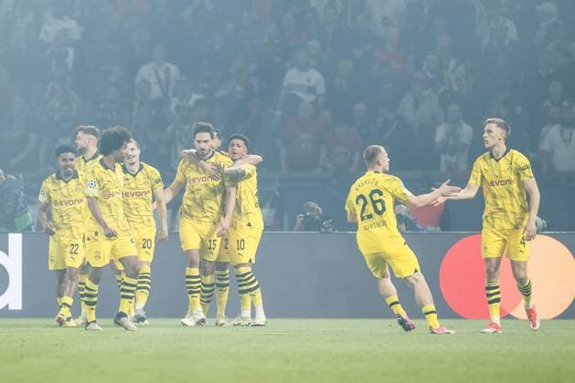 UEFA Champions League FC Paris Saint Germain Borussia Dortmund 07 05 2024 Mats Hummels Borussia Dortmund, 15 Emre Can Borussia Dortmund, 23 , Jadon Sancho Borussia Dortmund, 10 UEFA Champions League FC Paris Saint Germain Borussia Dortmund , Paris, Parc des Princes Copyright: xBEAUTIFULxSPORTS Wunderlx