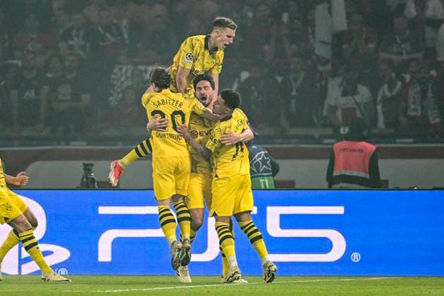 Goal celebration for 0 1 by Mats Hummels 15 Borussia Dortmund , Paris Saint Germain vs Borussia Dortmund, Football, Champions League, Semifinal, 07 05 2024 Paris Nordrhein Westfalen France Copyright: xkolbert-press MarcxNiemeyerx