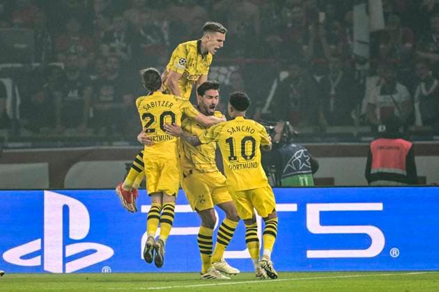 Goal celebration for 0 1 by Mats Hummels 15 Borussia Dortmund , Paris Saint Germain vs Borussia Dortmund, Football, Champions League, Semifinal, 07 05 2024 Paris Nordrhein Westfalen France Copyright: xkolbert-press MarcxNiemeyerx