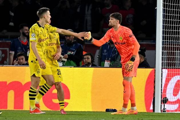 07 05 2024, xjrdrx, Football UEFA Champions League, Paris St Germain Borussia Dortmund emspor, v l Nico Schlotterbeck Borussia Dortmund Gregor Kobel Borussia Dortmund DFL DFB REGULATIONS PROHIBIT ANY USE OF PHOTOGRAPHS as IMAGE SEQUENCES and or QUASI VIDEO Paris