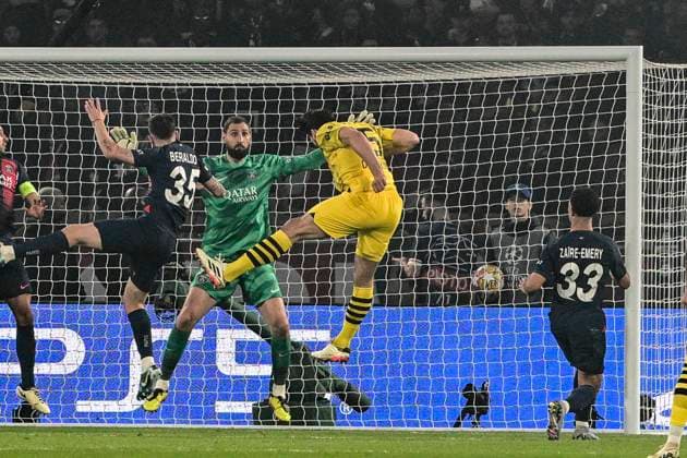 Goal for 0 1 by Mats Hummels 15 Borussia Dortmund , Paris Saint Germain vs Borussia Dortmund, Football, Champions League, Semi-final, 07 05 2024 Paris Nordrhein Westfalen France Copyright: xkolbert-press MarcxNiemeyerx